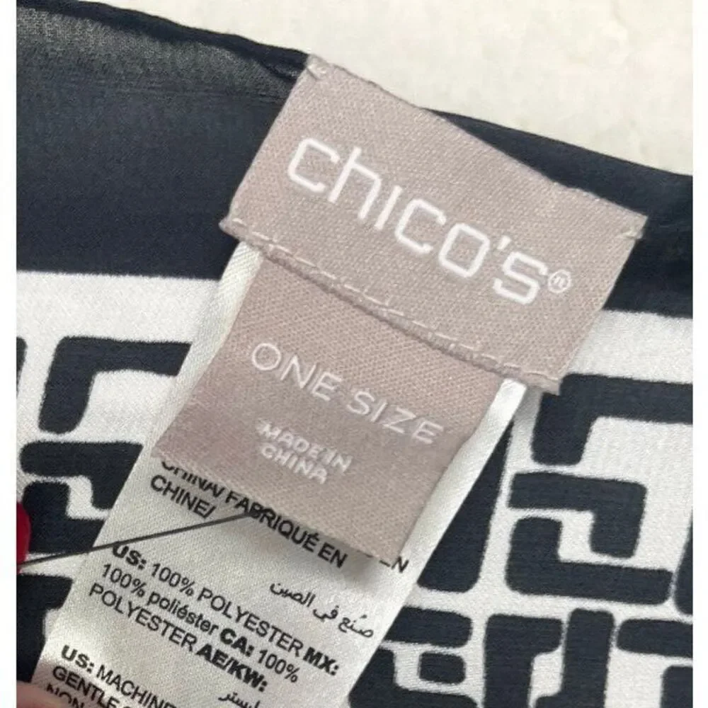 NEW Chico's Large 41